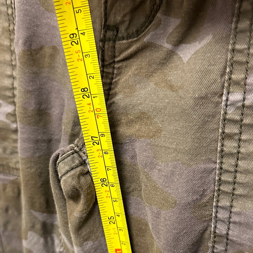 Anthropologie Women’s THE WANDERER Army Camo Pant Size 28 Streetwear Casual - Picture 10 of 11